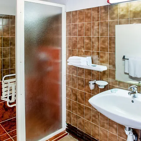 Hotel Les Gentianes 3*