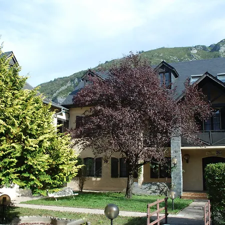 Hotel Les Gentianes Aspin-en-Lavedan